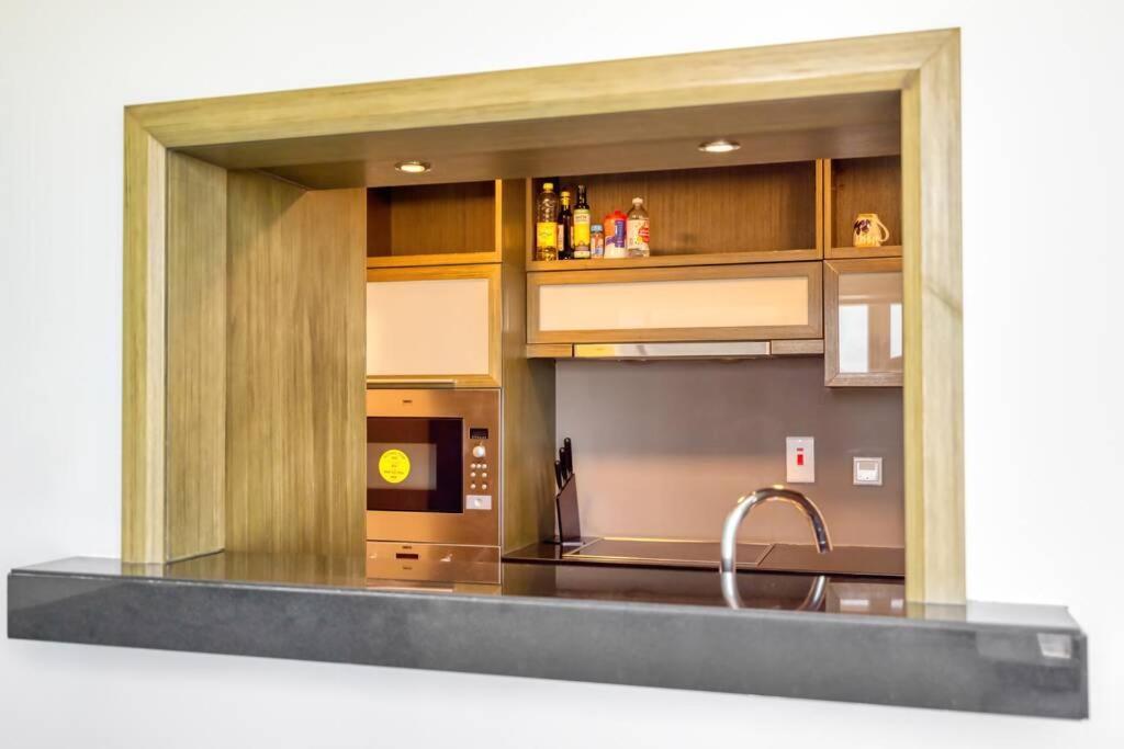 Xanadubai Loft Tower - Your Home Away From Home In Downtown Dubai! Kültér fotó