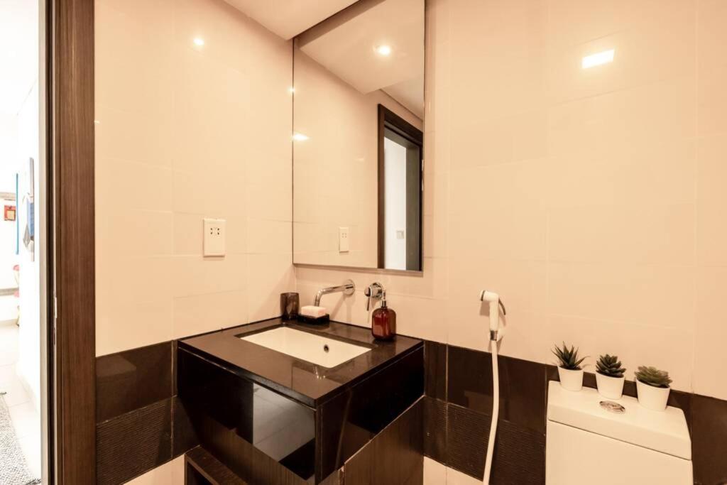 Xanadubai Loft Tower - Your Home Away From Home In Downtown Dubai! Kültér fotó
